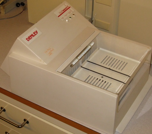 Denley Shaking Incubator for Microplates