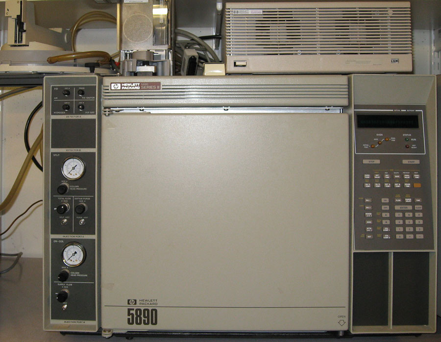 HP 5890 Series II Capillary GC with S-SL Injector and FID